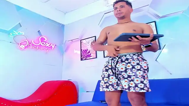 The boys at online show from October 3, 2025, 6:16 pm