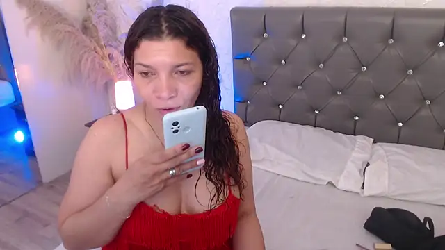 Serena Houstonn online show from May 12, 2026, 10:34 am