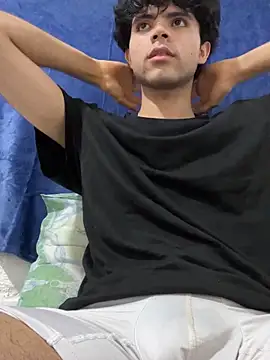 Snapshot of Axel-Mejia chatting on November 5, 2025, 2:33 am Axel-Mejia online show from November 5, 2025, 2:33 am