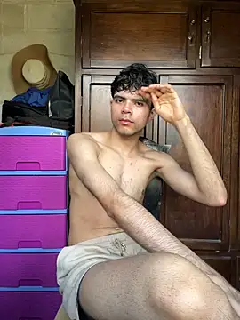 Snapshot of Axel-Mejia chatting on November 12, 2025, 6:41 pm Axel-Mejia online show from November 12, 2025, 6:41 pm