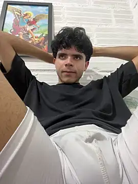 Snapshot of Axel-Mejia chatting on November 14, 2025, 2:32 am Axel-Mejia online show from November 14, 2025, 2:32 am