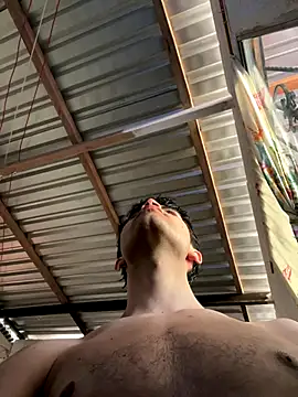 Snapshot of Axel-Mejia chatting on November 26, 2025, 7:59 pm Axel-Mejia online show from November 26, 2025, 7:59 pm