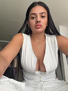 Snapshot of AnaaFaith_ chatting on March 3, 2026, 7:31 pm AnaaFaith online show from March 3, 2026, 7:31 pm