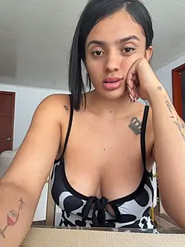 AnaaFaith  online show from April 18, 2026, 7:07 pm