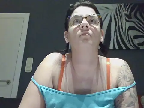 hottyFcup online show from January 15, 2026, 7:17 pm