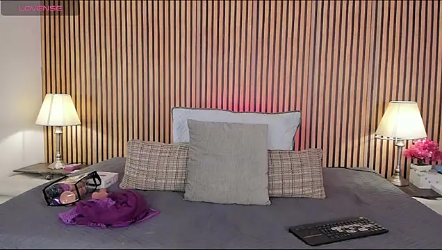 keeyla stone online show from March 29, 2026, 9:04 pm