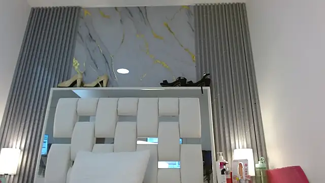 VanessaHard as online show from October 1, 2025, 7:42 pm