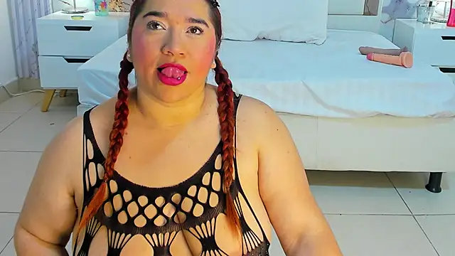 VanessaHard as online show from October 7, 2025, 8:06 pm