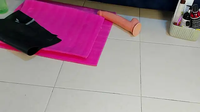 VanessaHard as online show from January 15, 2026, 7:39 pm