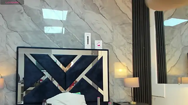 VanessaHard as online show from April 15, 2026, 3:46 am