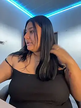 Snapshot of Nicky-222 chatting on February 13, 2026, 8:05 pm Nicky-222 online show from February 13, 2026, 8:05 pm