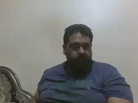 Snapshot of elpoop7305 chatting on February 11, 2026, 9:42 pm elpoop7305 online show from February 11, 2026, 9:42 pm