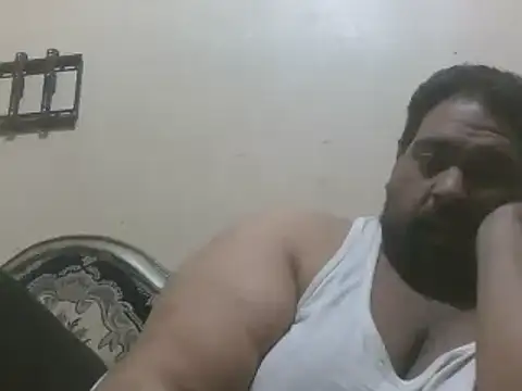 elpoop7305 online show from March 24, 2026, 1:27 pm