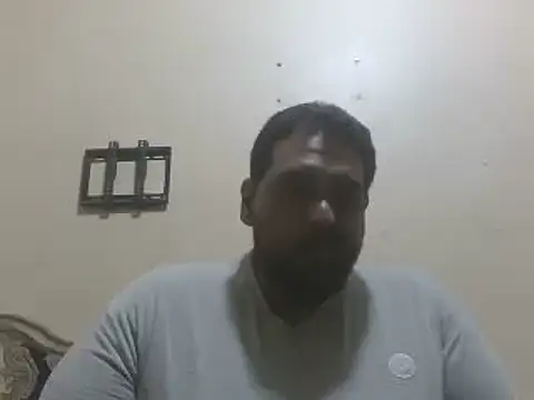 elpoop7305 online show from April 8, 2026, 10:32 pm