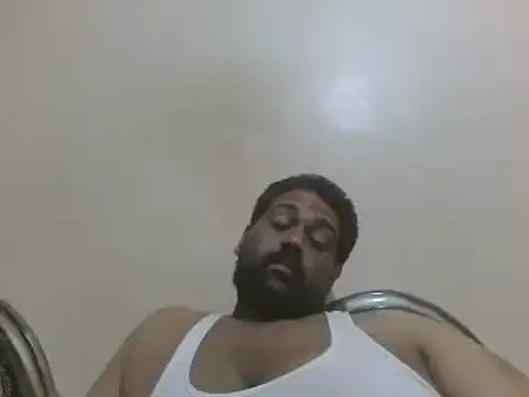 elpoop7305 online show from April 27, 2026, 3:26 am