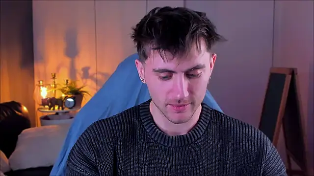 Oscar Miller  online show from November 15, 2025, 9:11 pm