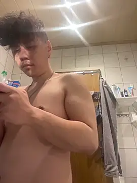 Kingpowerlittel online show from February 25, 2026, 5:22 pm