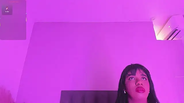 KendraChavez  online show from December 15, 2025, 8:35 pm