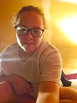 countrymomma online show from September 19, 2025, 9:15 pm