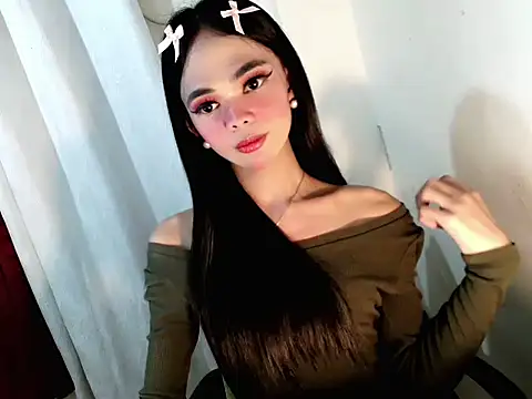 Snapshot of Linseyprats chatting on October 8, 2025, 7:22 pm Linseyprats online show from October 8, 2025, 7:22 pm