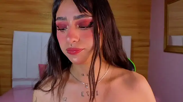 Snapshot of Abril_Velvet_a_ chatting on January 16, 2026, 12:42 pm Abril Velvet a online show from January 16, 2026, 12:42 pm