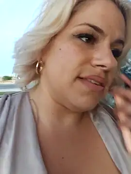 Snapshot of toomuchofafreak chatting on October 13, 2025, 11:10 am toomuchofafreak online show from October 13, 2025, 11:10 am