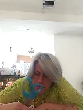 Snapshot of toomuchofafreak chatting on October 24, 2025, 1:29 pm toomuchofafreak online show from October 24, 2025, 1:29 pm