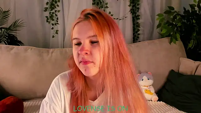 ElizSpieth online show from October 9, 2025, 1:14 am