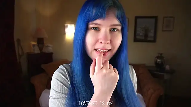 ElizSpieth online show from April 5, 2026, 2:42 am