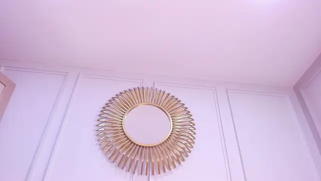 CharlotteBrownn  online show from February 15, 2026, 7:51 am