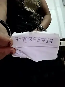 Snapshot of rani8008 chatting on April 26, 2026, 2:53 am rani8008 online show from April 26, 2026, 2:53 am