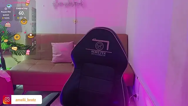 Ameliiaa tay online show from December 17, 2025, 1:06 pm