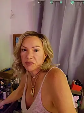 Sugarloveless online show from May 22, 2026, 6:46 pm