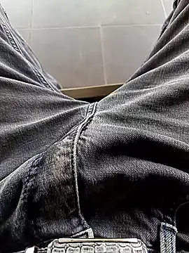 tyteo1010 online show from January 12, 2026, 2:39 am