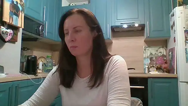 ALICAINWONDERLAND online show from October 30, 2025, 8:53 pm