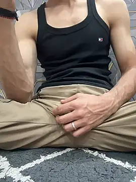 Snapshot of coupleyug chatting on February 26, 2026, 3:44 pm coupleyug online show from February 26, 2026, 3:44 pm