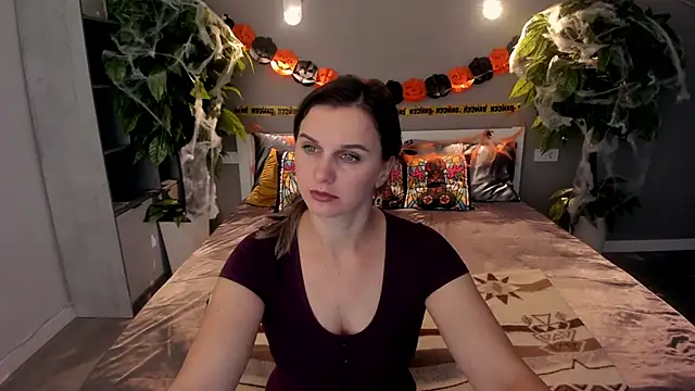 SofiSoft online show from October 19, 2025, 5:08 am