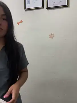 Snapshot of Mariaotalvaro chatting on October 7, 2025, 7:22 pm Mariaotalvaro online show from October 7, 2025, 7:22 pm