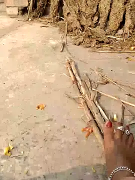 Snapshot of SHABNAM_G chatting on December 2, 2025, 8:08 am SHABNAM G online show from December 2, 2025, 8:08 am