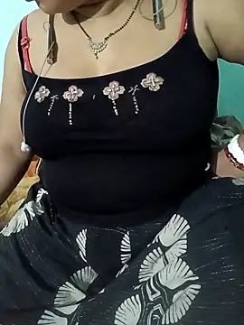 Snapshot of Anjali-bhabhi chatting on April 4, 2026, 6:16 pm Anjali-bhabhi online show from April 4, 2026, 6:16 pm