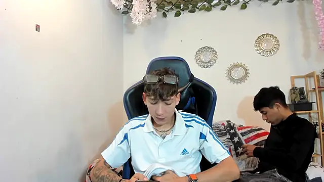 sebas boys577 online show from October 18, 2025, 1:23 pm