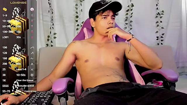 Snapshot of an_drew18 chatting on September 20, 2025, 2:40 pm an drew18 online show from September 20, 2025, 2:40 pm