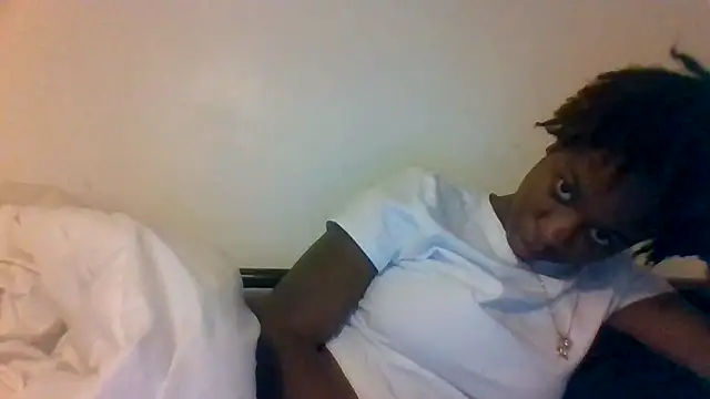 Snapshot of _she_was_a_fairy chatting on November 29, 2025, 10:02 pm she was a fairy online show from November 29, 2025, 10:02 pm