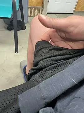 jamesliddick38 online show from April 4, 2026, 12:42 am