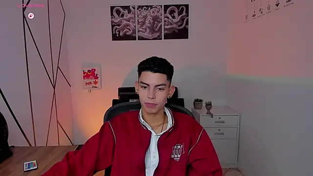 Room 69x online show from October 28, 2025, 3:32 am