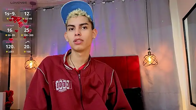 Room 69x online show from March 3, 2026, 12:33 pm