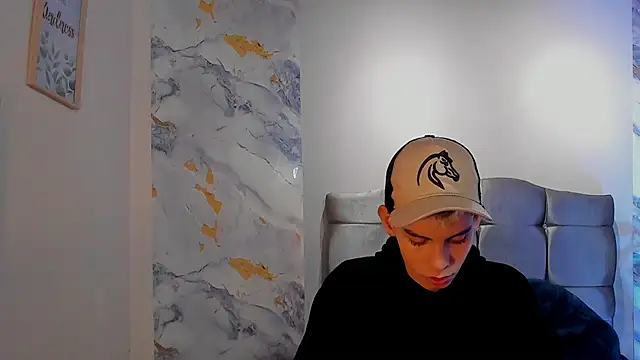 Room 69x online show from March 17, 2026, 12:08 pm