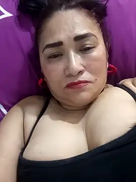 linda luna29 online show from September 21, 2025, 7:10 am