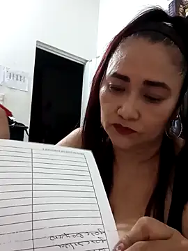 linda luna29 online show from November 15, 2025, 3:15 am