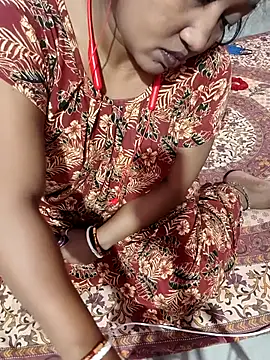 Cute-Swewty online show from October 2, 2025, 2:46 pm